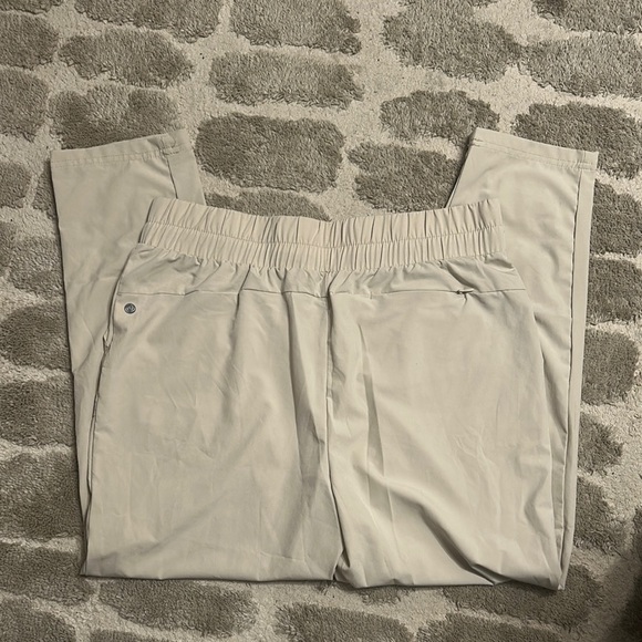 Workout pants - Picture 2 of 3